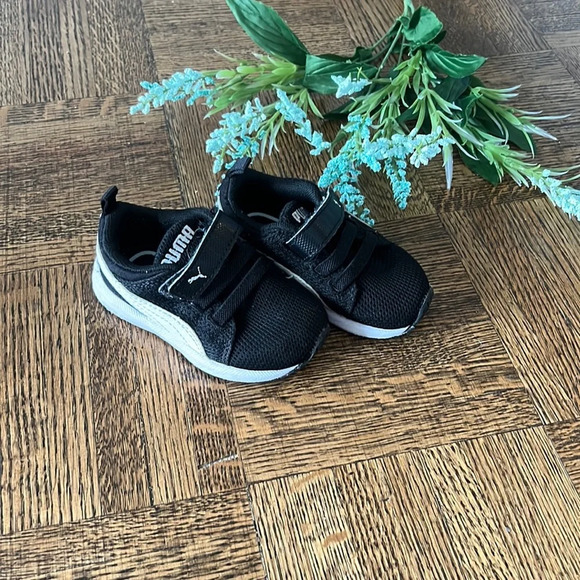 PUMA Sneakers - Picture 1 of 7